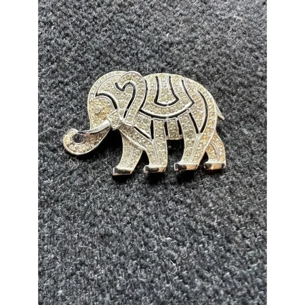 Vintage Signed Hattie Carnegie (Rare) Rhinestone Elephant Brooch